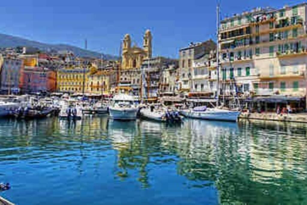 Vue Avec Parking Gratuit Sur Place * Bastia (Corsica)